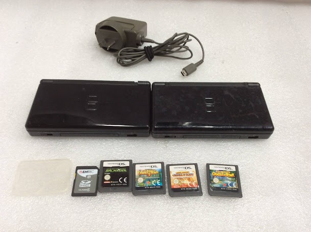 Nintendo DS Lite USG - 001 Handheld Gaming Console (Lot of 2