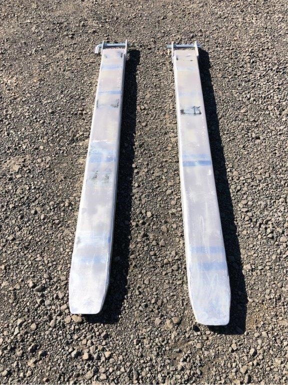 Fork Extensions / Slippers (Unused)