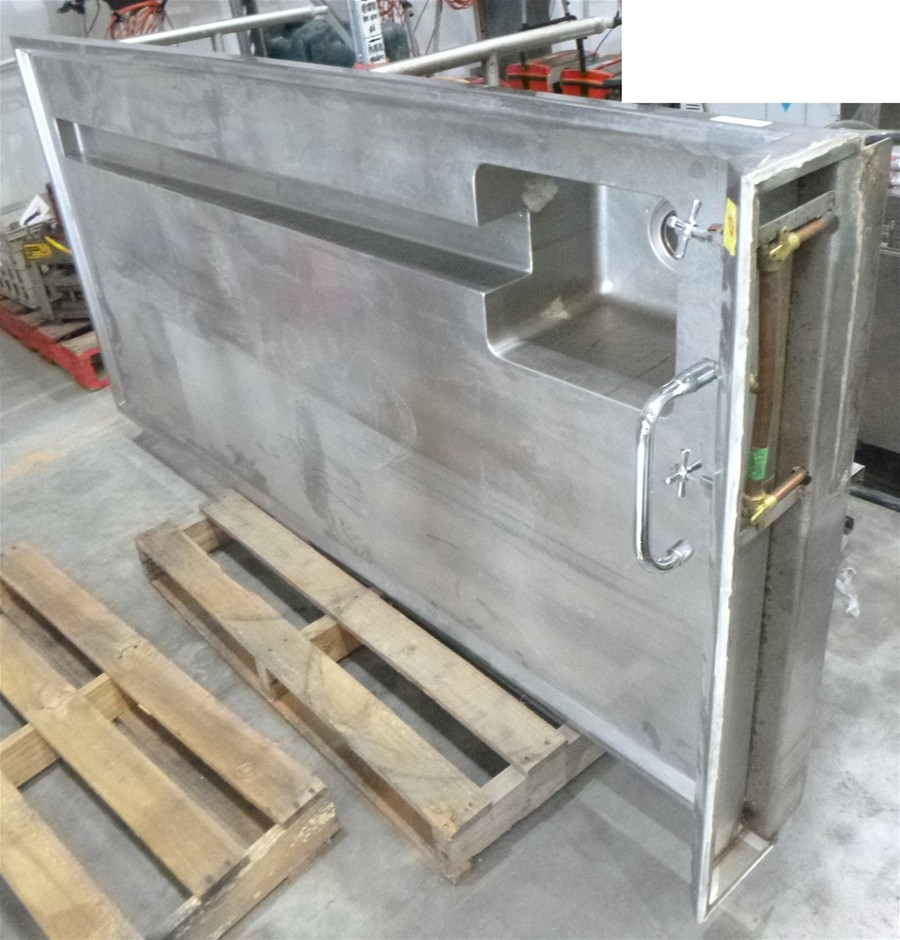 Stainless Steel Bench With Sink