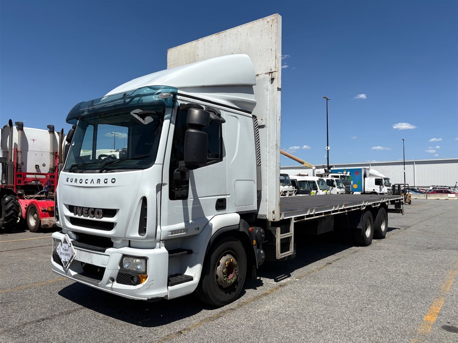 2013 Iveco Eurocargo 6 x 2 Tray Body Truck