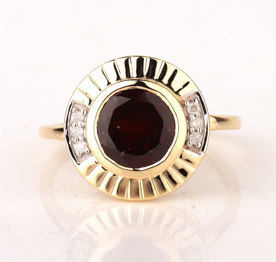 Yellow Gold Natural Garnet & Diamond Ring with valuation