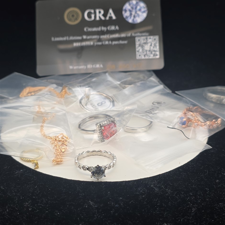 18K gold-plated mixed lot of 10 items  perfect for a Christmas gift.