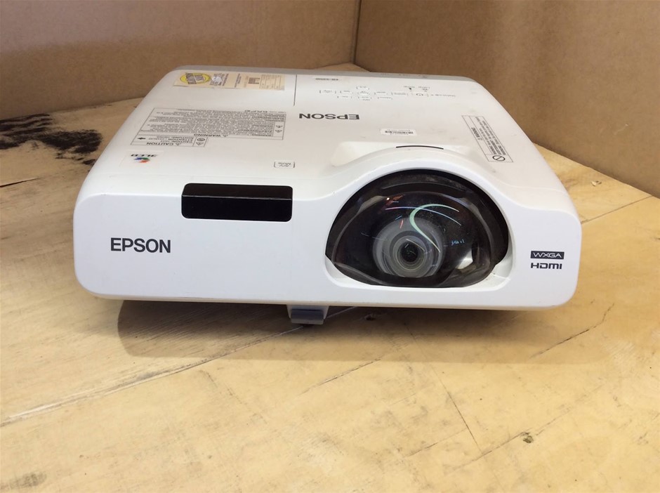 Epson EB-535W LCD Projector