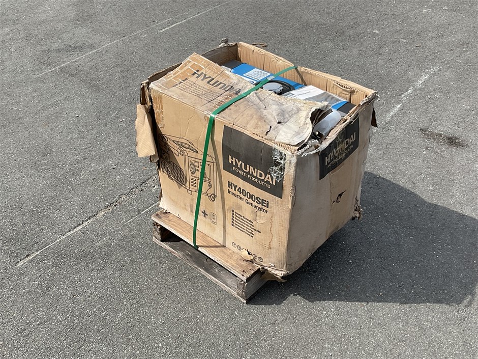 <p>Hyundai HY4000SEI Inverter Generator</p>