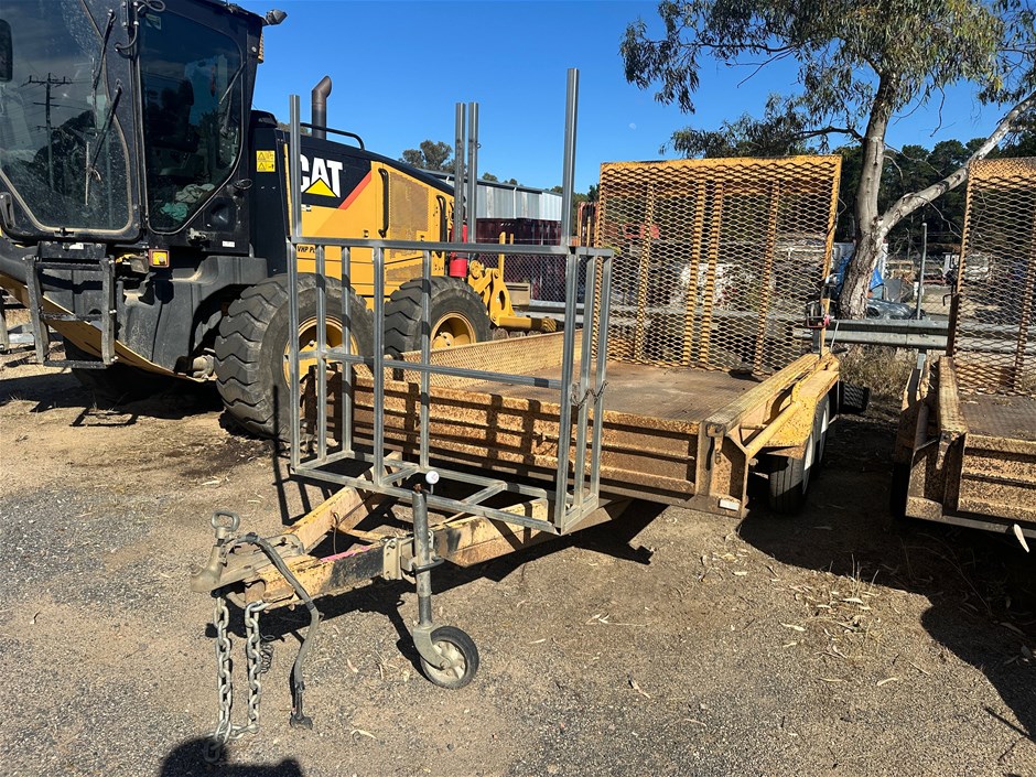<p>2014 Victorian Trailers X Tandem Plant Trailer</p>