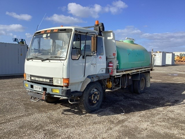 Mitsubishi FK 4 x 2 Water Truck