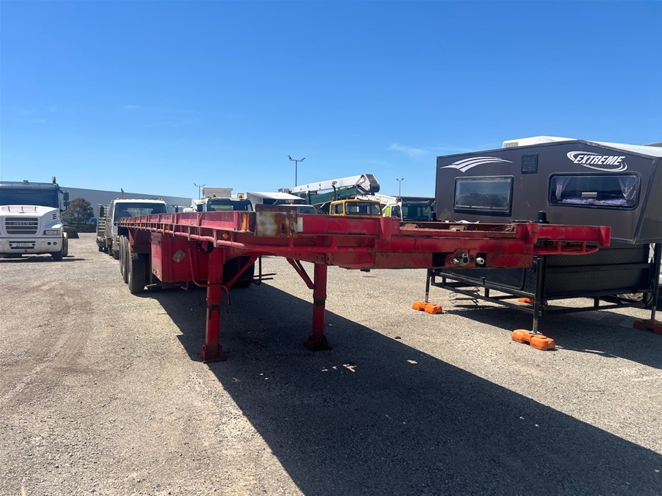 Triaxle Flat Top Trailer