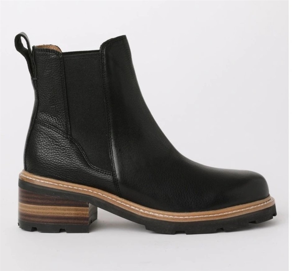 ZAZOU Dakota Leather Boots, Size 36, Black. RRP: $259.95. NB: minor use.