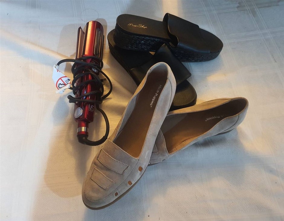 Hush Puppies 10, Miss Shop sandals 9, VS Saloon Pro Styling. Used