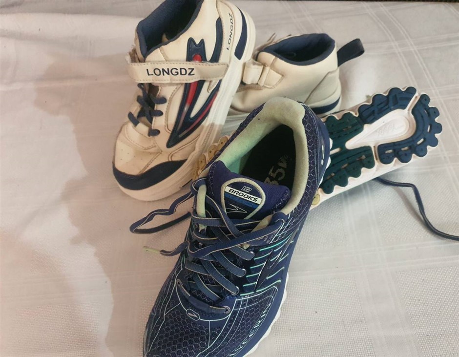 Brookes Shoes 26cm and LongDZ 25cm. Used