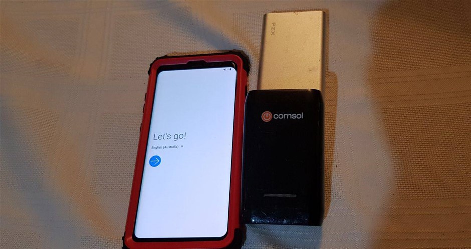 Samsung Galaxy S8+ as New With 2 Power Banks. Others