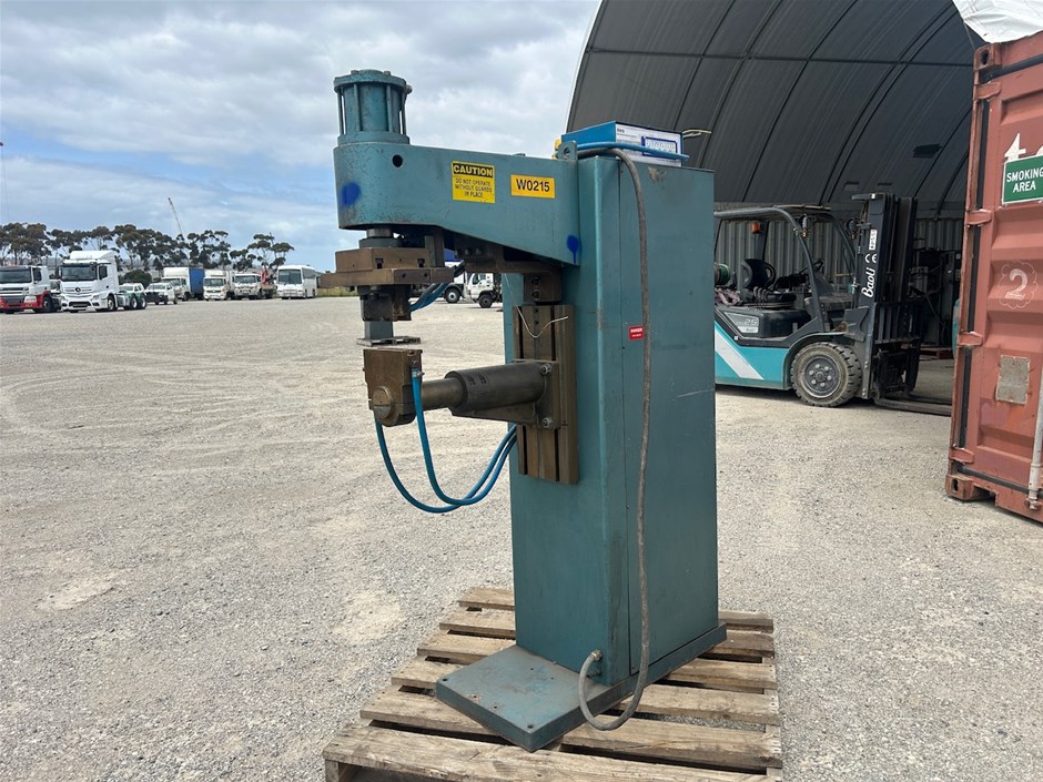 <p>1 x Spot Welder</p>