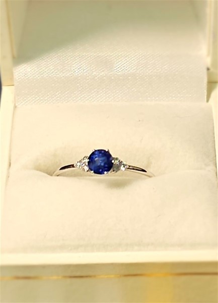 Circle Blue Sapphire Ring