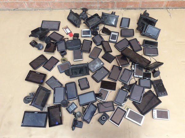 TomTom/Garmin Mixed Brand and Model GPS Navigator/Electronic devices