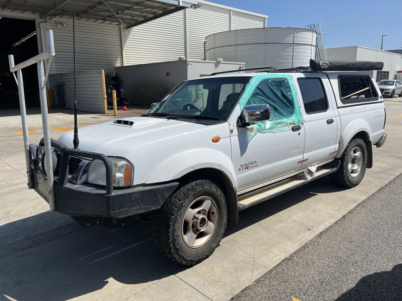 2012 Nissan Navara 4X4 ST-R D22 Turbo Diesel Manual Dual Cab
