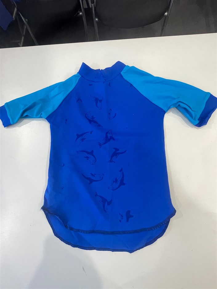 Rash Vest and Racer Made With Water Reactive Fabric - Size: 6