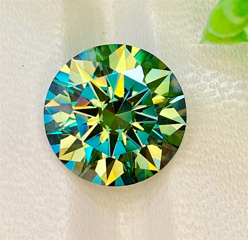 5.82 CT Sparkling Moissanite