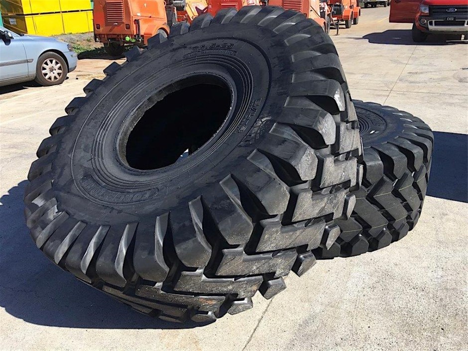 Quantity of 2 26.5-25 Earthmoving Tyres (Unused)
