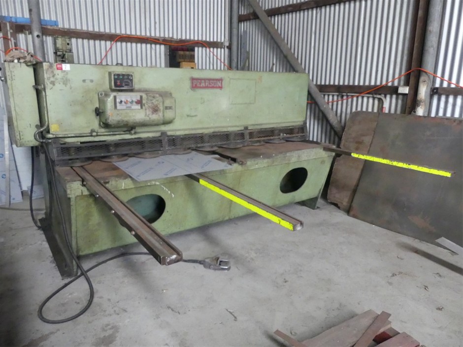 Pearson 5079 Hydraulic Guillotine