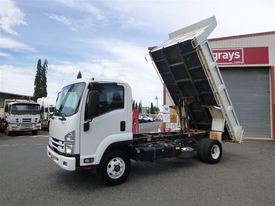 <p>2020 Isuzu FRR 4 x 2 Tipper Truck</p>