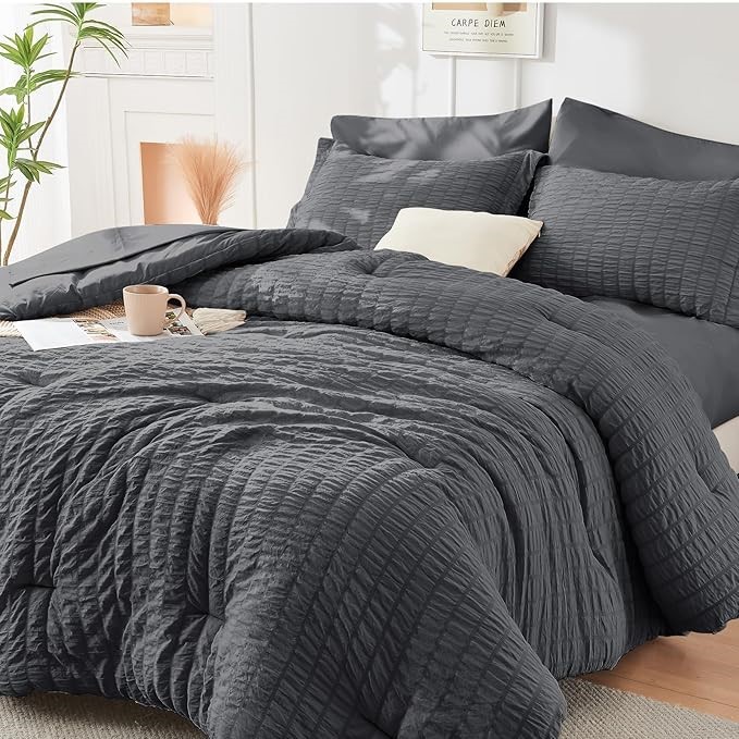 HYMOKEGE California Queen Comforter Set Seersucker 7 Pieces, All Season Lux