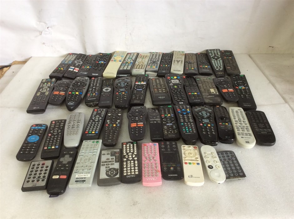 Mix Brand Mix Model Remote Control (Lot of 50)