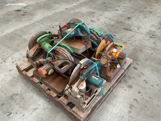 <p>Pallet Containing Approx 8x Drop Saw</p>