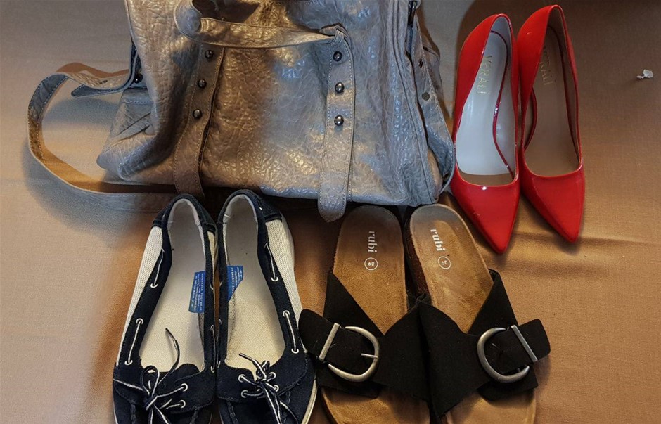 Lady's Shoes , Sandals , and Bag Minor use