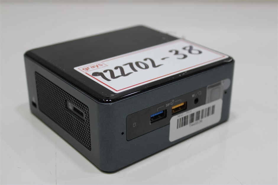 INTEL NUC8I5BEH