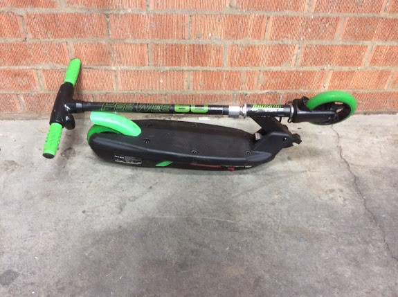 Pee Wee 60E 12V Electric Scooter