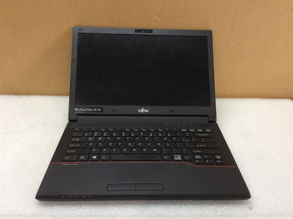 FUJITSU LIFEBOOK E547 Laptop i3-7100U 8GBRAM 128GB Black
