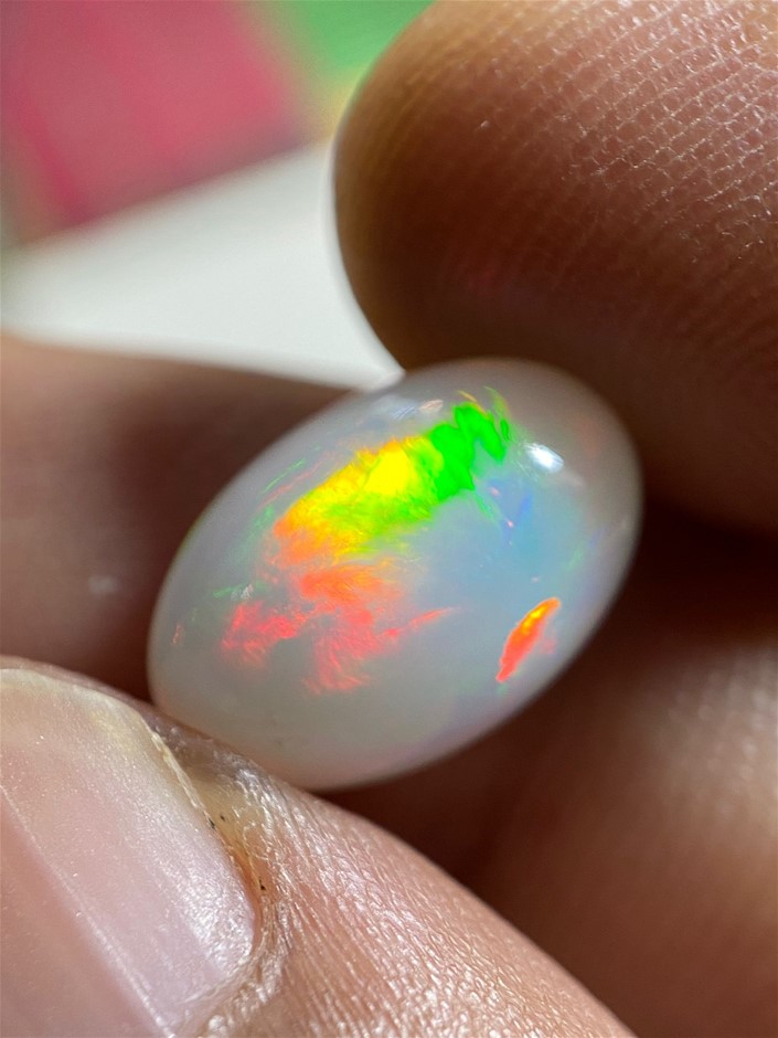 4.20 Carats Spectacular Fiery Opal