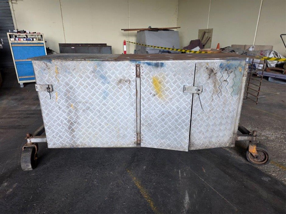 All Steel Lockable Workbench