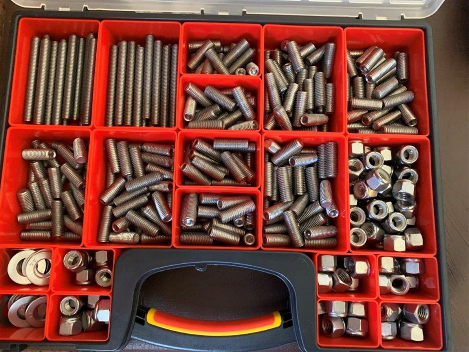 Quality Large Sized Carry Case with Stainless Steel Nuts