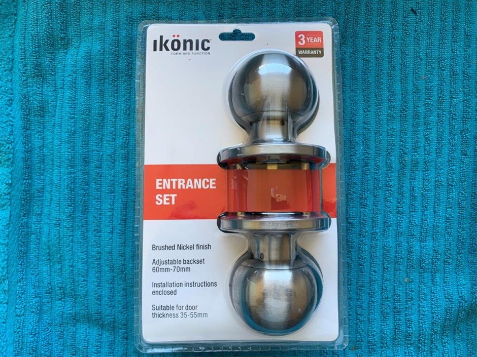 New in Packaging Ikonic Entrance Set with Keys - Qty 3