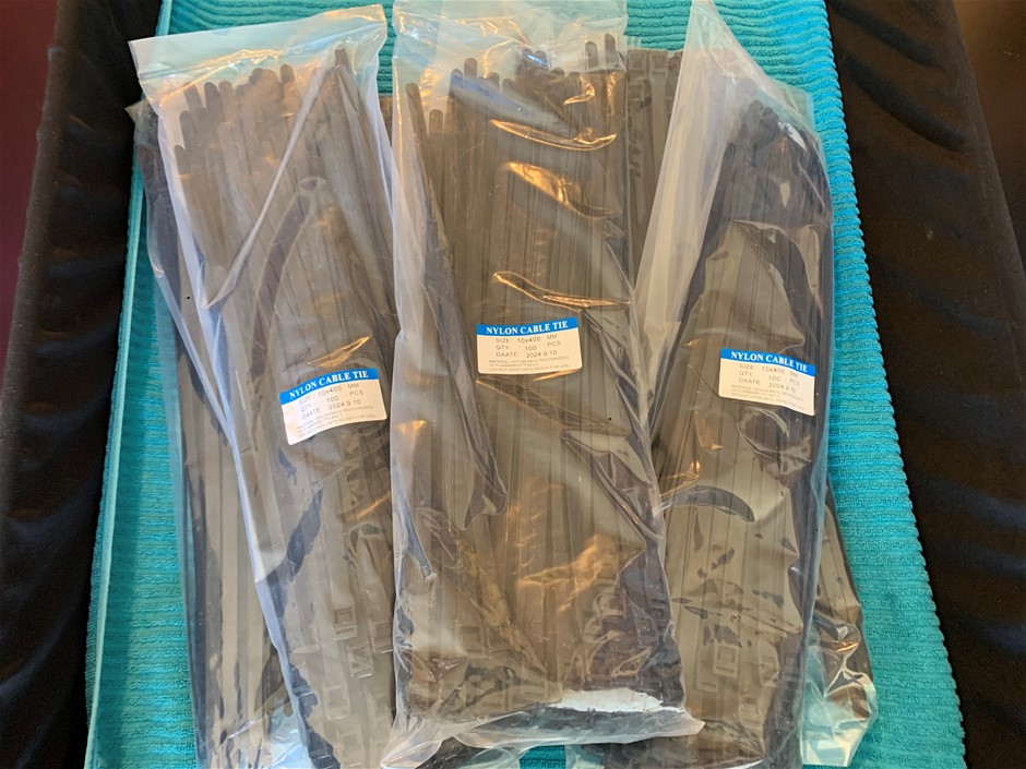New in Packaging Nylon Cable Ties, 10mm x 400mm - Quantity 7