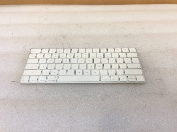 APPLE Magic Keyboard (A1644)