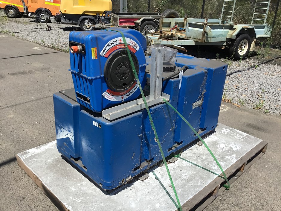 Skid Mounted Water Tank with Retractable Hose