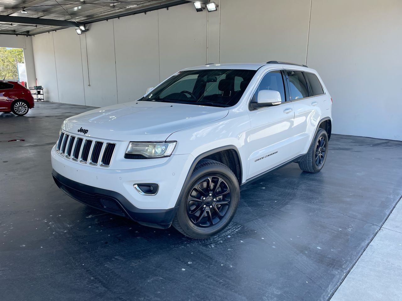 2015 Jeep Grand Cherokee Laredo (4x4) WK AT - 8 Speed Wagon