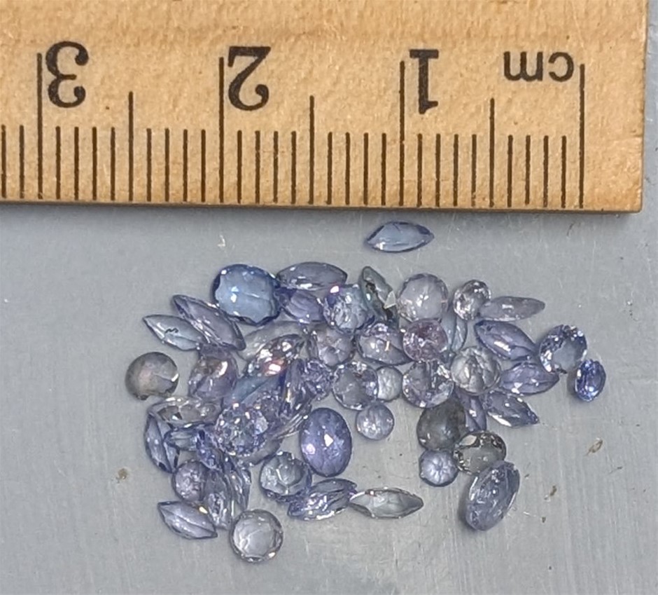 4 carats TANZANITE Gemstones