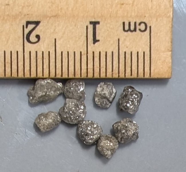 3.2 carats rough uncut DIAMOND Gemstones