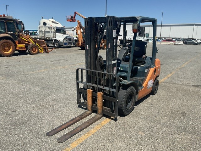 <p>32-8FG25 Counterbalance Forklift</p>