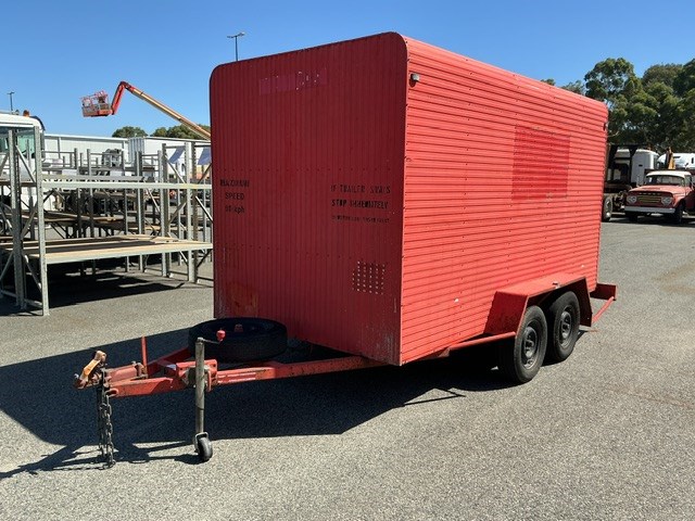 2012 U Tow Van Tandem Box Trailer