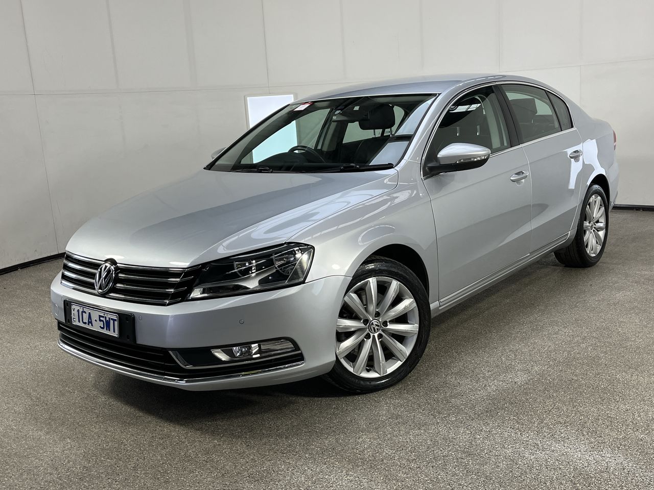 2013 Volkswagen Passat Automatic Sedan