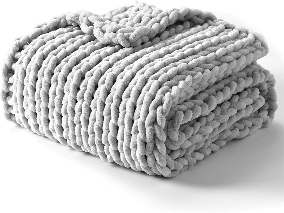 YNM Hand-Knitted Chunky Throw Blanket, Size Small (40x50inch), Colour: Grey