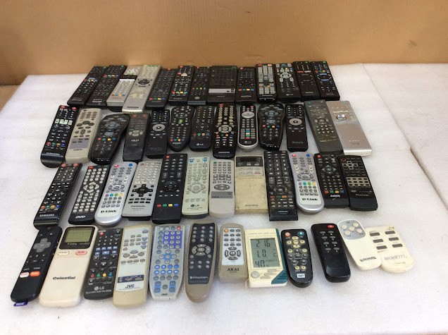 Mix Brand and Model Remote Controls (Lot of 50)