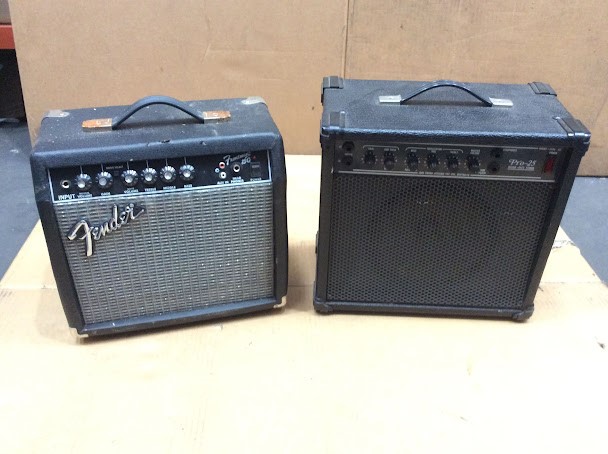 Fender Frontman 15G Mixed Brand Guitar Amplifier (Lot of 2)