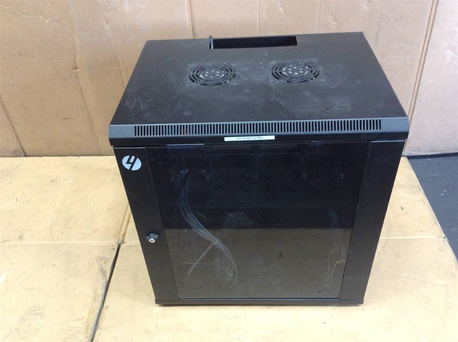 HP Wall Mount Network Server Cabinet
