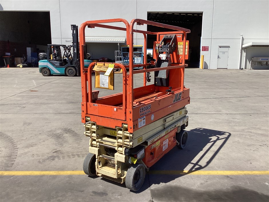 <p>2015 JLG 1930ES Scissor Lift</p>