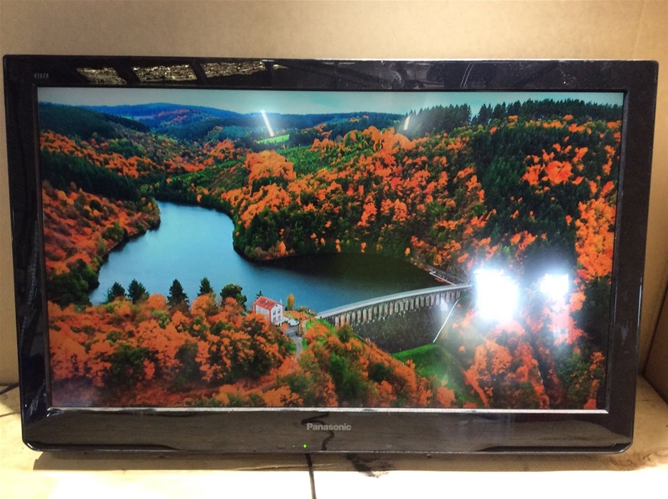 Panasonic TH-L32C30A LCD Television